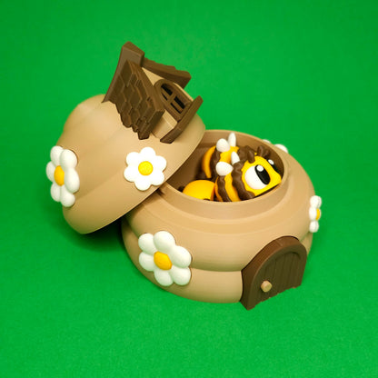 Honey Bee Pocket Pet & Honey Hive
