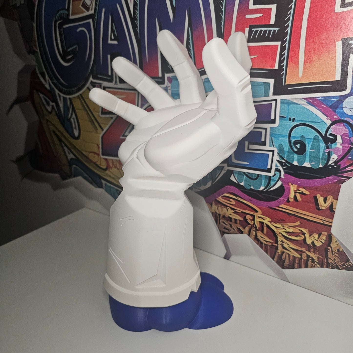 Universal Controller Stand - Vegeta from Dragon Ball